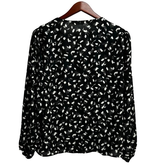 Lush Women's Black-Ivory Button-Down Blouse Long Sleeves Lightweight XL - Picture 2 of 6